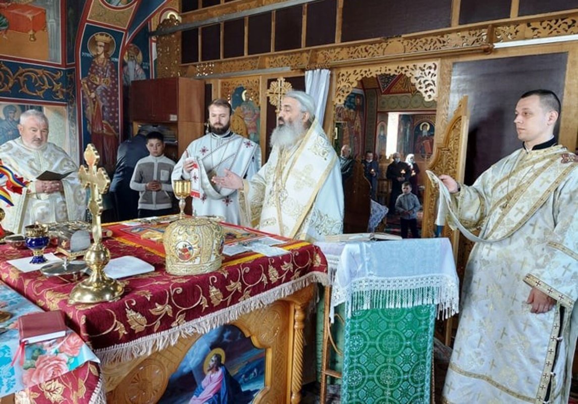 Sărbătoarea Sfintelor Paşti în Parohia Chetrosu, Drochia 170196