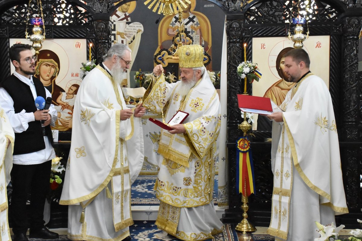 Binecuvântare pentru credincioșii din Bistriţa şi Cornești, Huedin 170288