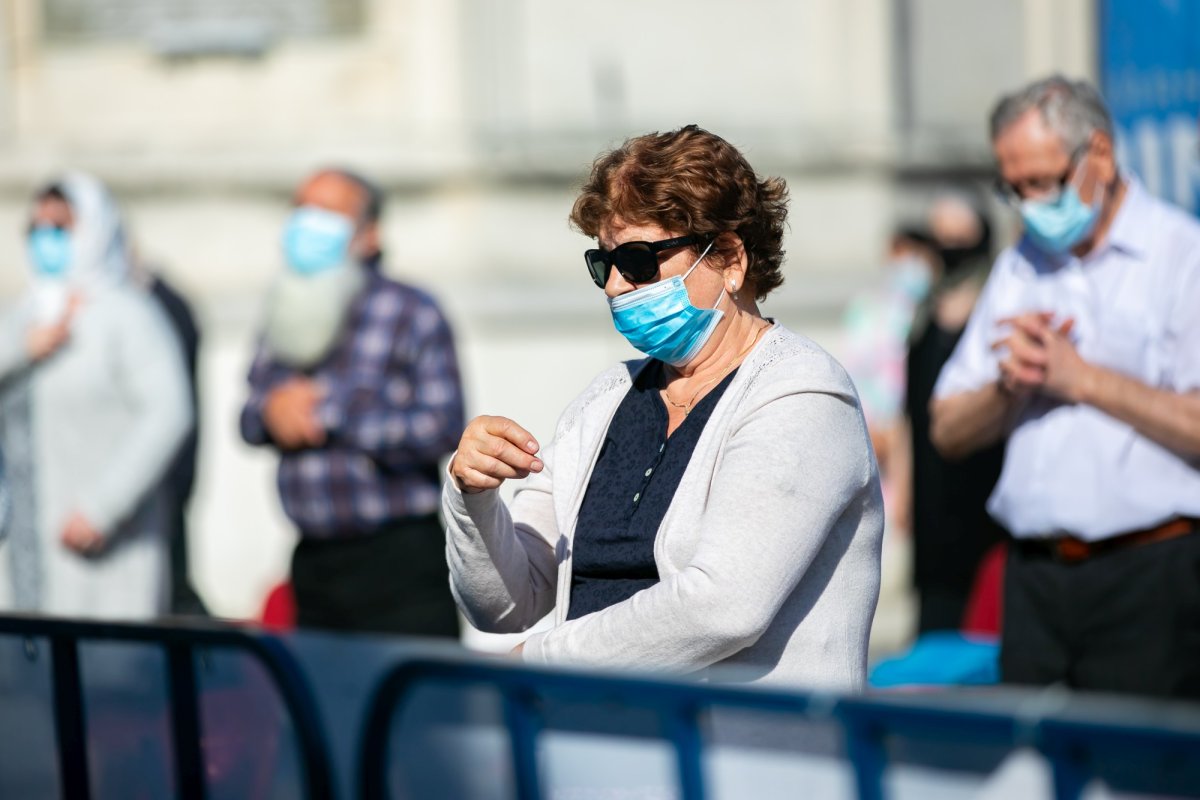 Sfinţirea apei în Vinerea Luminată pe Dealul Patriarhiei 170355