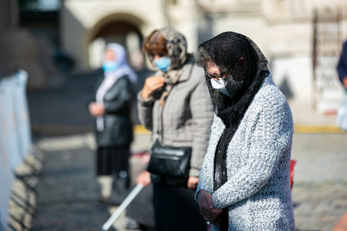 Sfinţirea apei în Vinerea Luminată pe Dealul Patriarhiei 170388