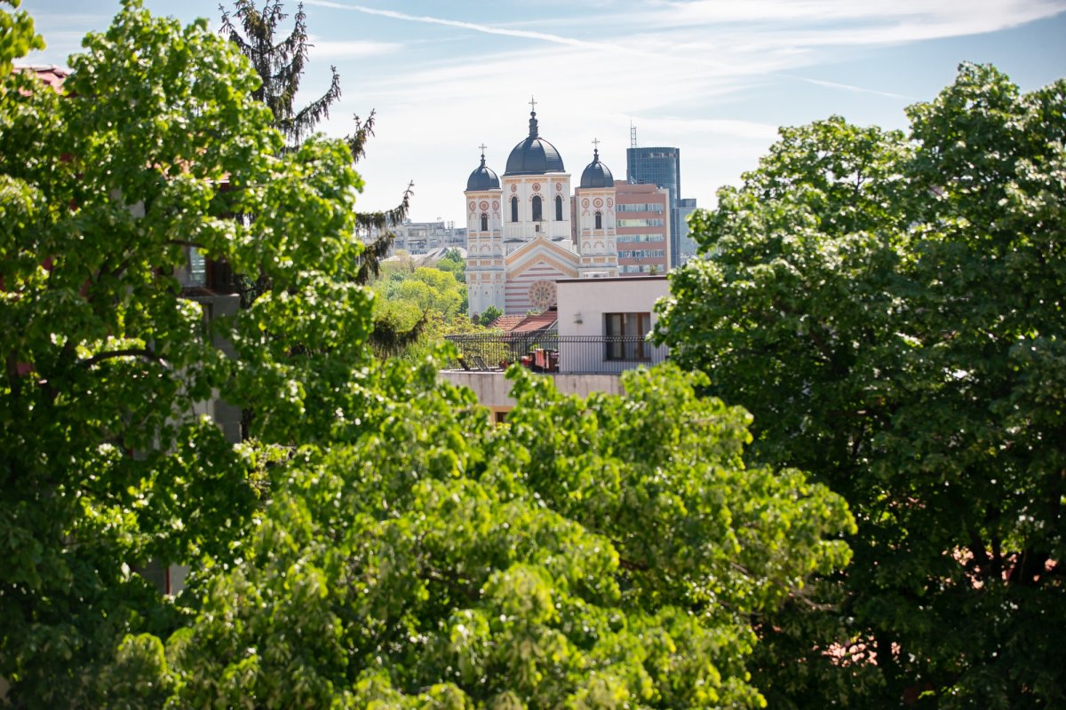 Sfinţirea apei în Vinerea Luminată pe Dealul Patriarhiei 170412