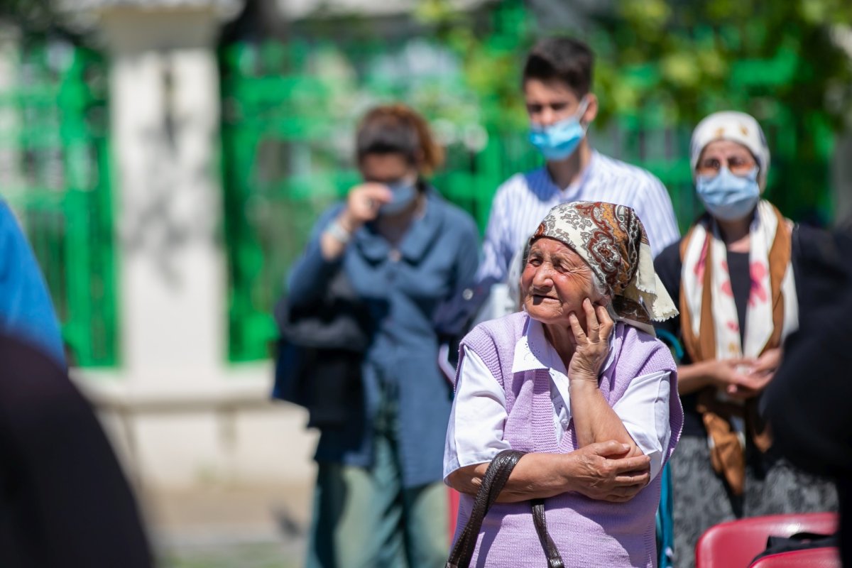 Sfinţirea apei în Vinerea Luminată pe Dealul Patriarhiei 170452