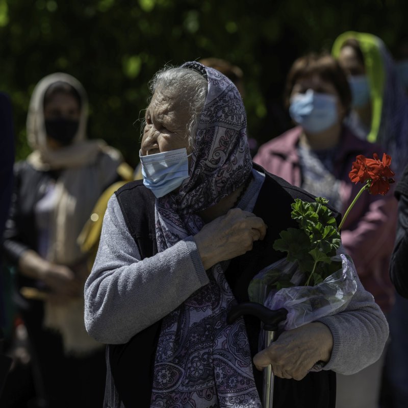 Sfinţirea picturii şi premierea tinerilor misionari la o parohie din Capitală 170625