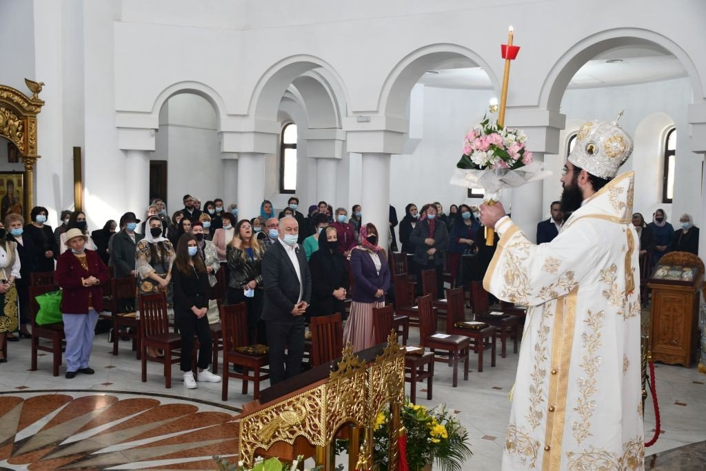 Sărbătoare în lumina Învierii Domnului la Caransebeș 170728