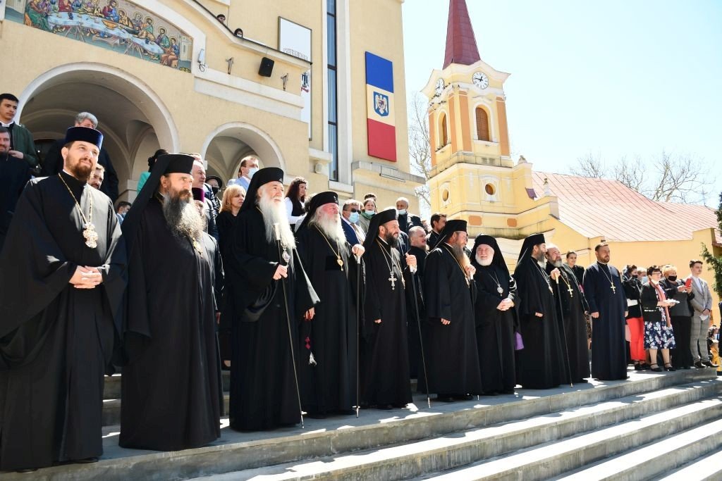 Sărbătoare în lumina Învierii Domnului la Caransebeș 170729