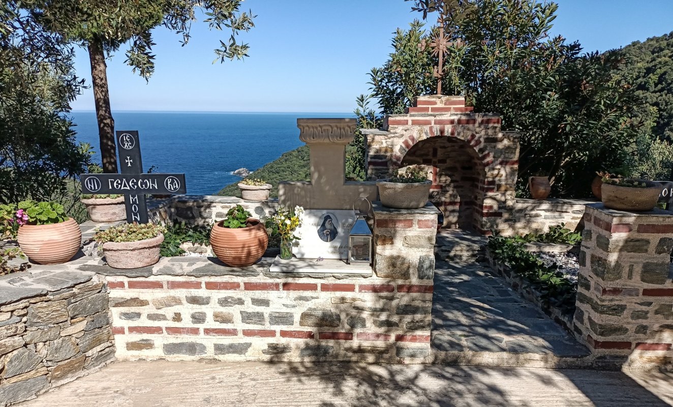 17 ani de la trecerea la cele veșnice a părintelui Dionisie de la Colciu  170935