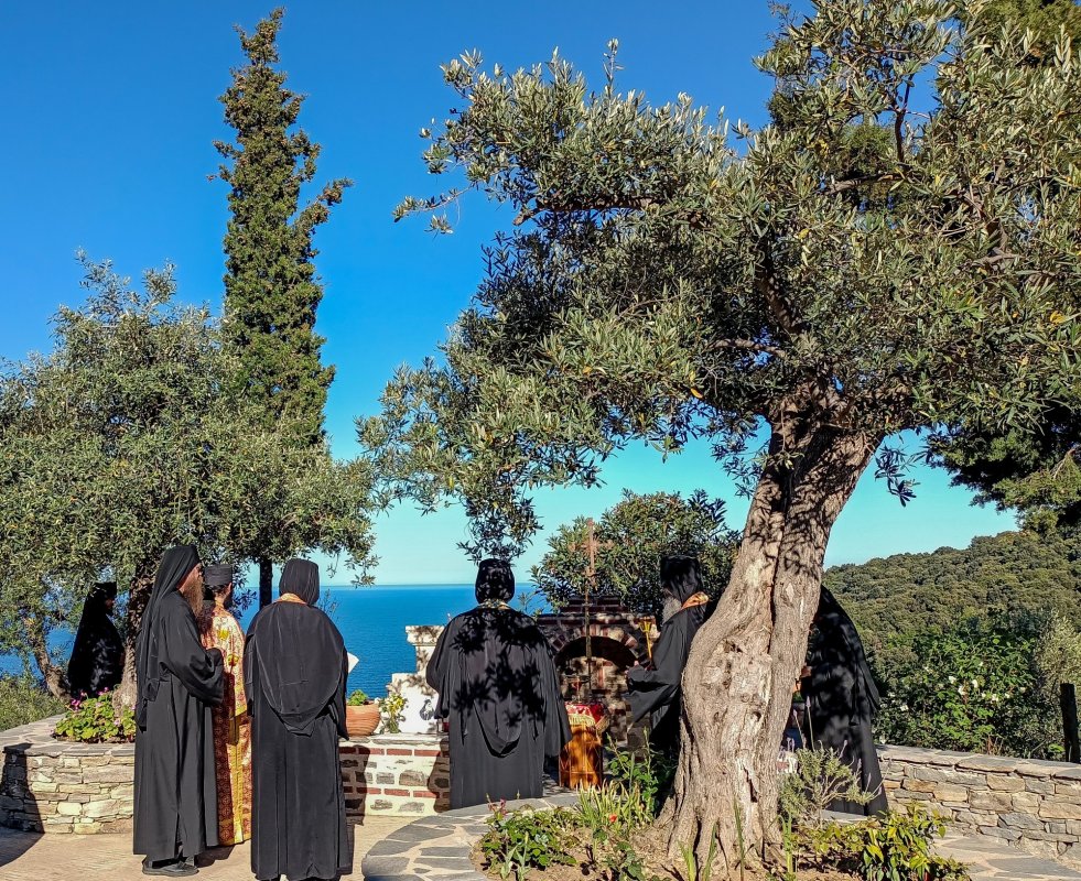 17 ani de la trecerea la cele veșnice a părintelui Dionisie de la Colciu  170938