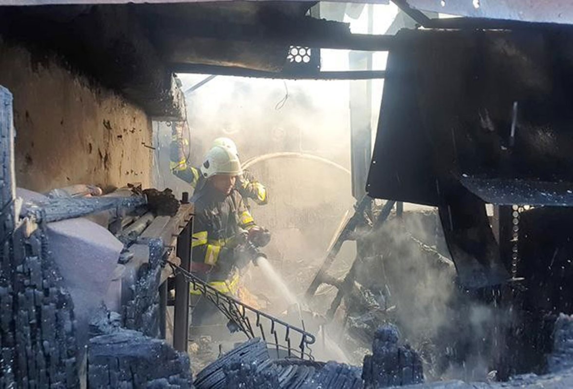 Colectă pentru familiile afectate de incendiu în Huși 170923