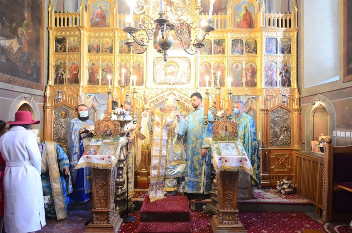 Noi slujitori pentru parohii dâmbovițene 170926