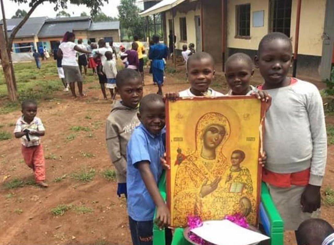 Ajutoare din Cisnădie pentru tineri şi copii din Kenya 171001