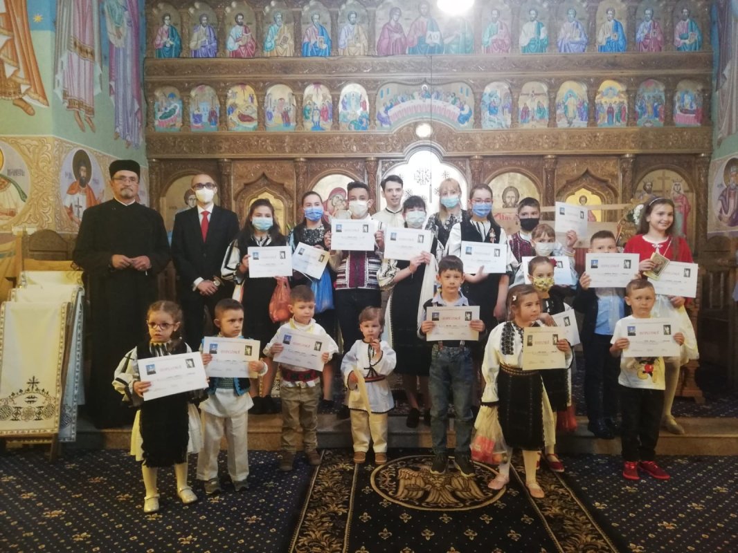 Concurs de bătut toaca în oraşul Victoria, judeţul Braşov 171007