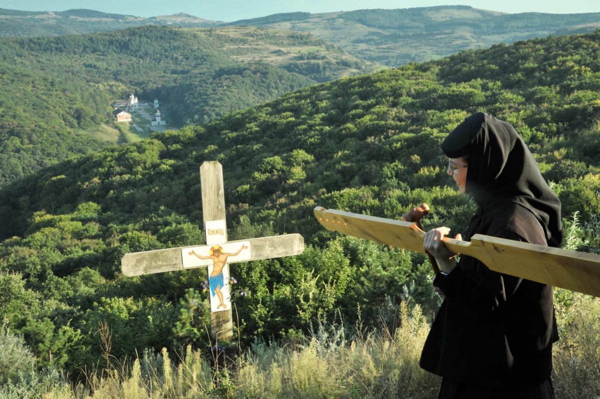 Monahiile de la Florești, chipuri de mironosițe slujitoare Domnului 171076