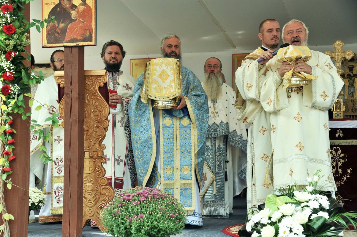 Monahiile de la Florești, chipuri de mironosițe slujitoare Domnului 171079