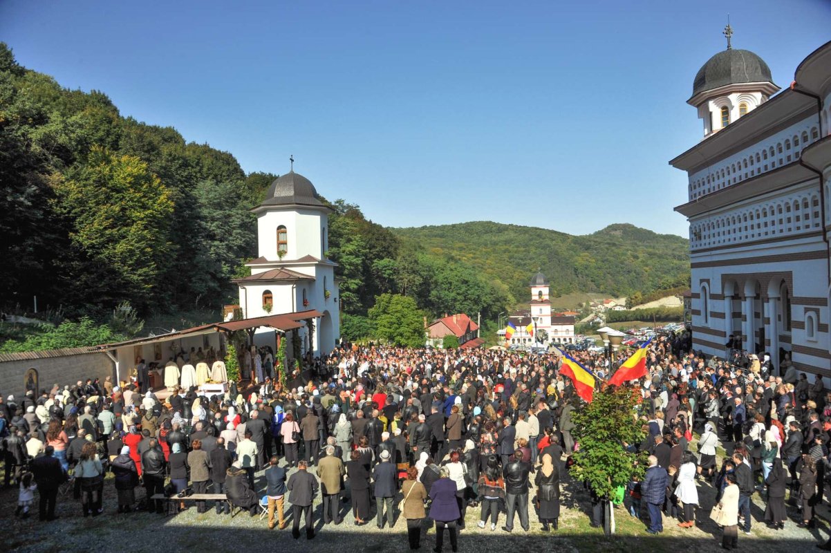 Monahiile de la Florești, chipuri de mironosițe slujitoare Domnului 171080