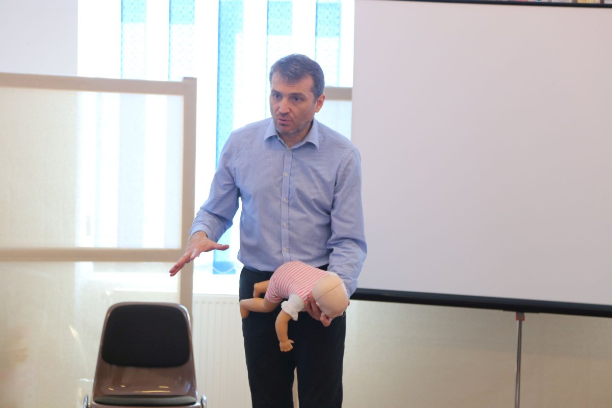 Mentorul părinţilor salvatori din România 171238