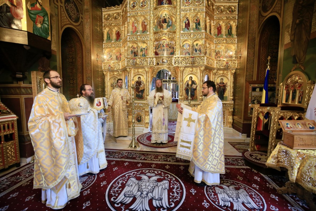 Duminica Mironosiţelor  la Catedrala Episcopală din Miercurea Ciuc 171311