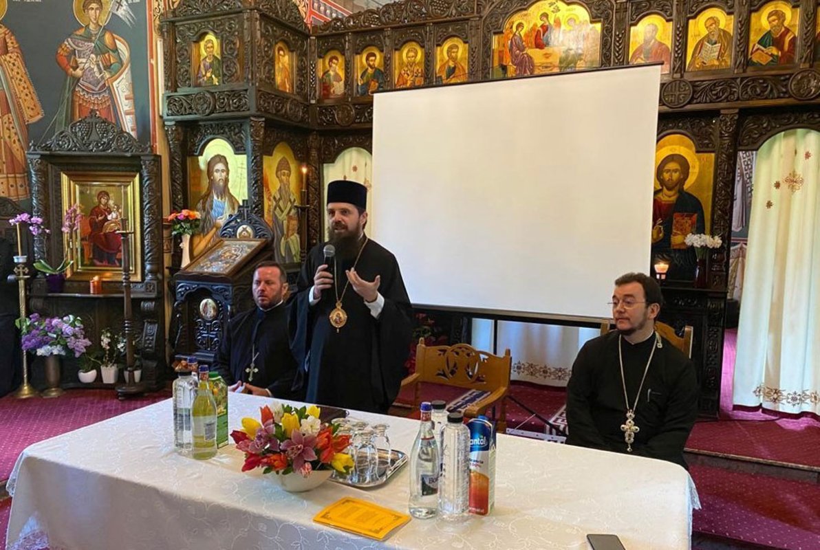Conferință preoțească de primăvară în Protopopiatul Beclean 171512