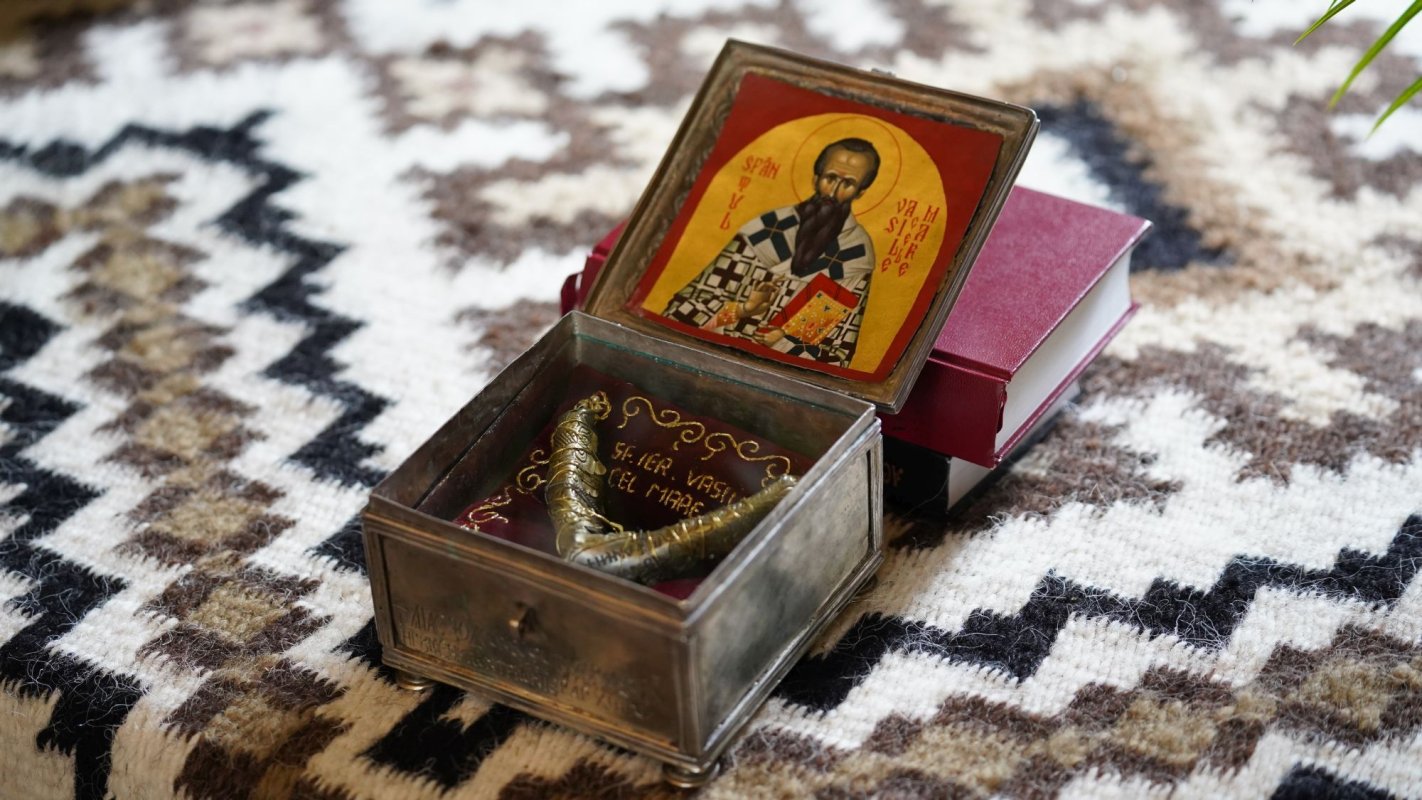 Moaștele Sfântului Vasile cel Mare, pentru trei zile în Parohia Straja II, Suceava   171749