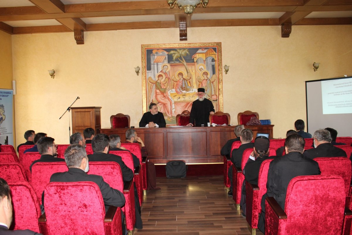 Sesiuni de formare pentru preoţi în proiectul catehetic „Cuvântul adevărului” 171509