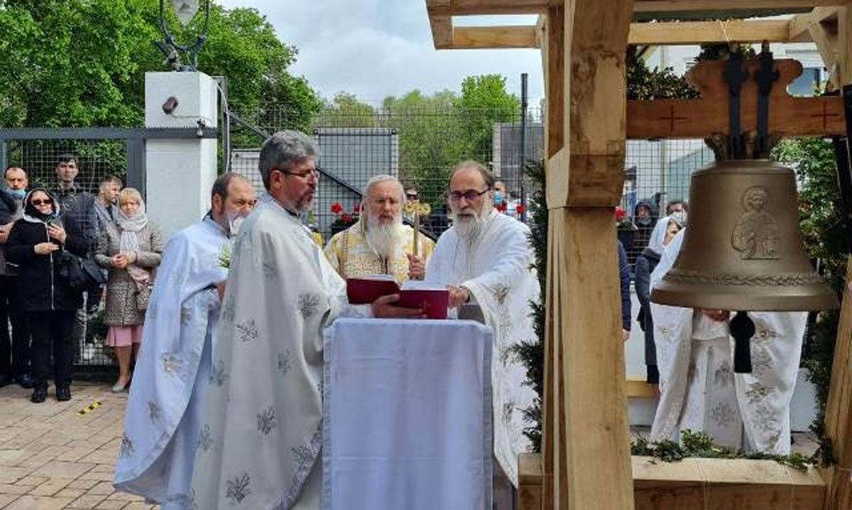 Slujire arhierească în Parohia românească din Offenbach pe Main 171507