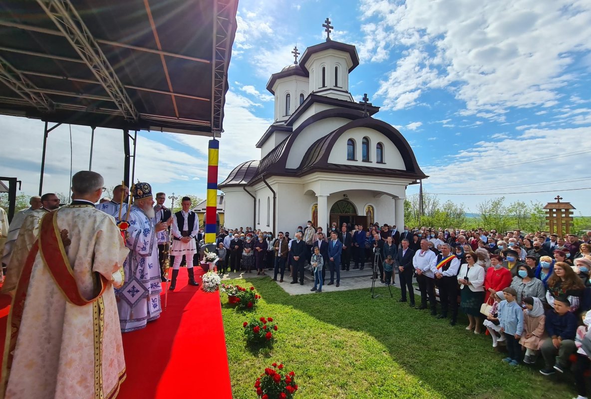 Biserica din Zorenii de Vale a fost târnosită  171929