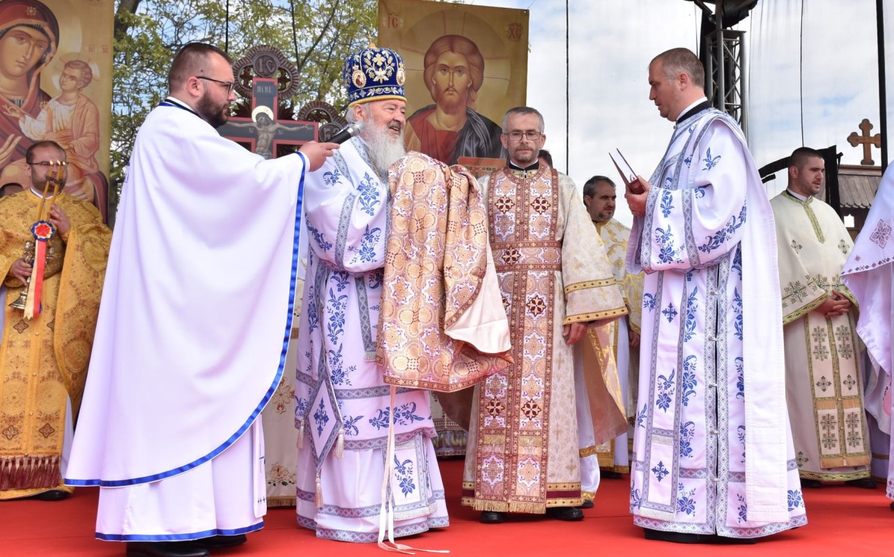 Biserica din Zorenii de Vale a fost târnosită  171932