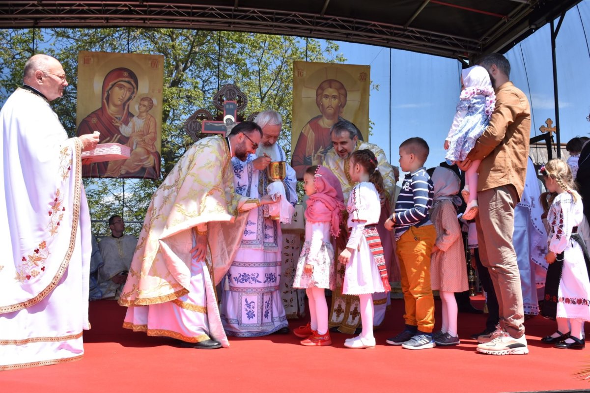 Biserica din Zorenii de Vale a fost târnosită  171936