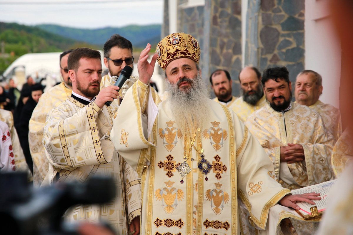 Biserica „Sfântul Nicolae” din Agapia a fost resfințită 171947