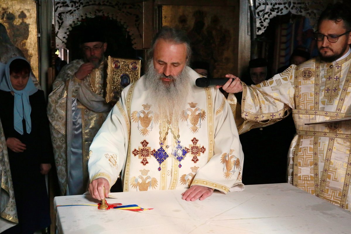 Biserica „Sfântul Nicolae” din Agapia a fost resfințită 171948