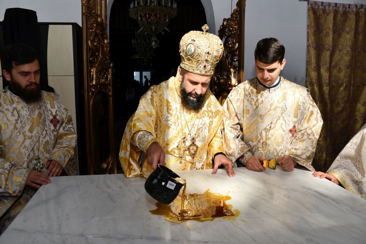 Sfințirea bisericii restaurate din Parohia Vărădia, județul Caraș-Severin  171927