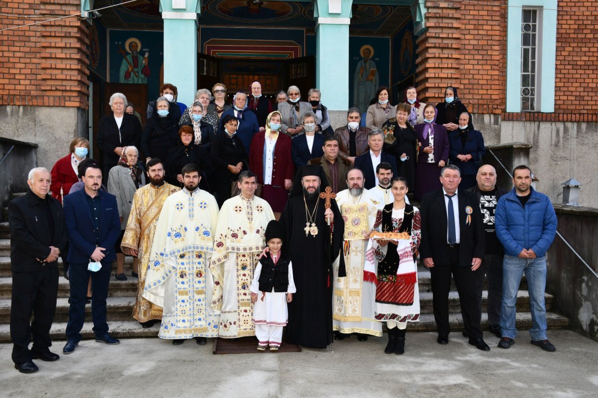 Sfințirea bisericii restaurate din Parohia Vărădia, județul Caraș-Severin  171928