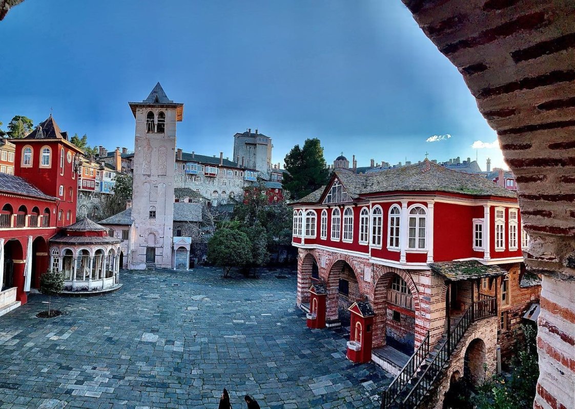 Programul de burse „Evghenios Voulgaris” al Mănăstirii Vatoped, la a treia ediţie 172079