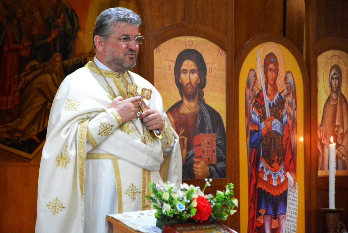 „Românii din străinătate se simt mai legați de Biserică” 172186