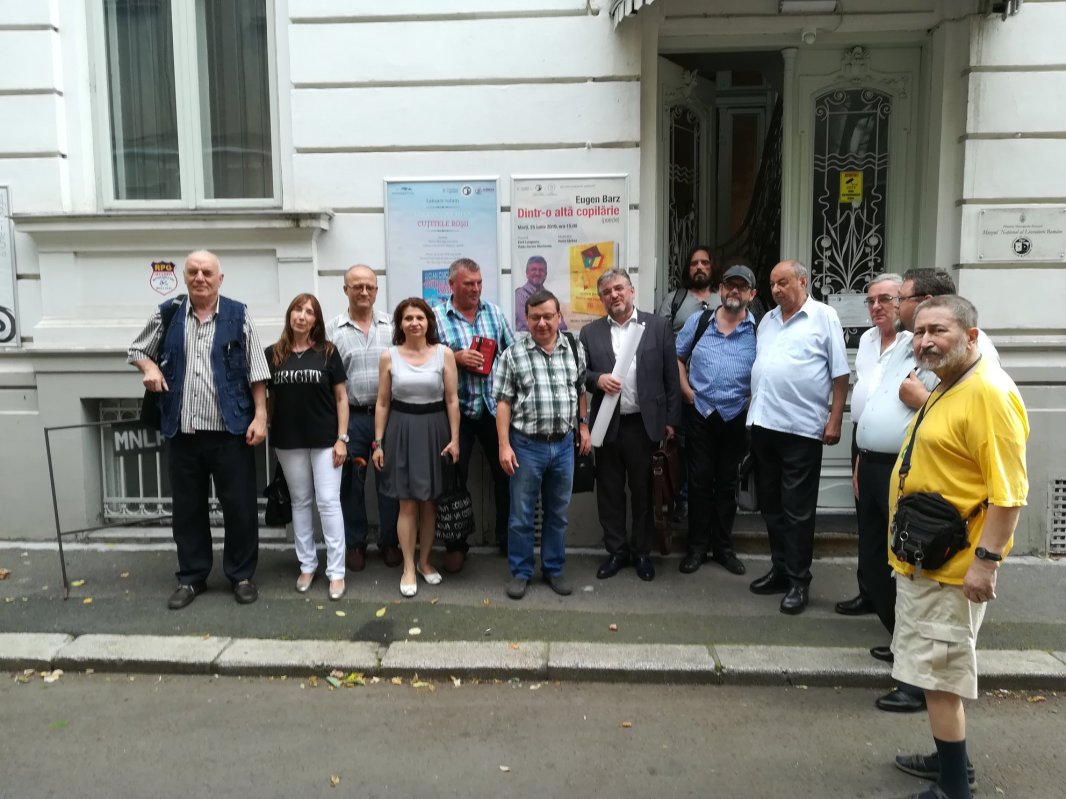 „Românii din străinătate se simt mai legați de Biserică” 172190