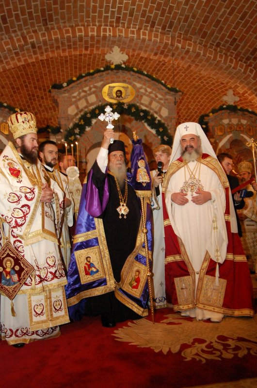 Arhiepiscopul Justinian Chira, părintele duhovnicesc al unui ținut 172320