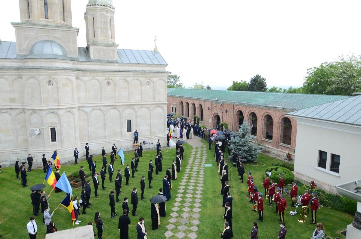 Pomenirea voievodului  Mihai Viteazul la Mănăstirea Dealu 172277