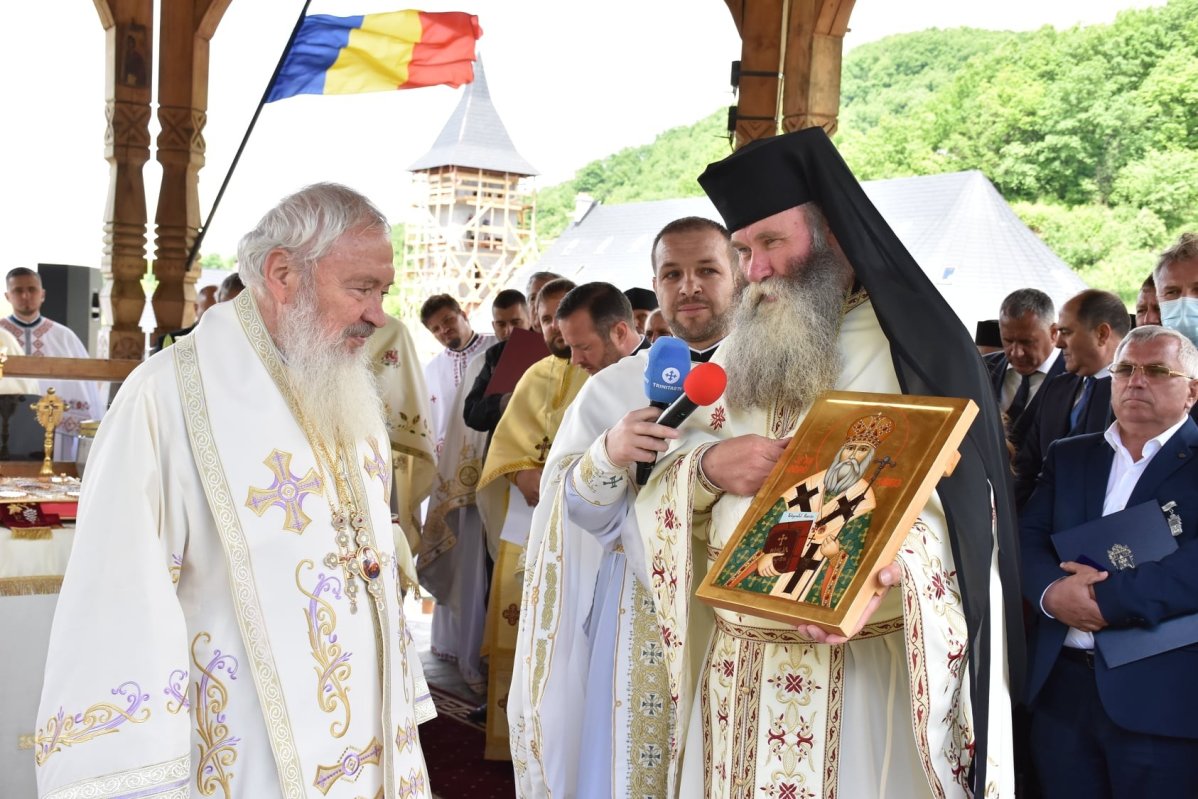 Sfinţire la Mănăstirea „Sfântul Proroc Ilie Tesviteanul” de la Nușeni 172652