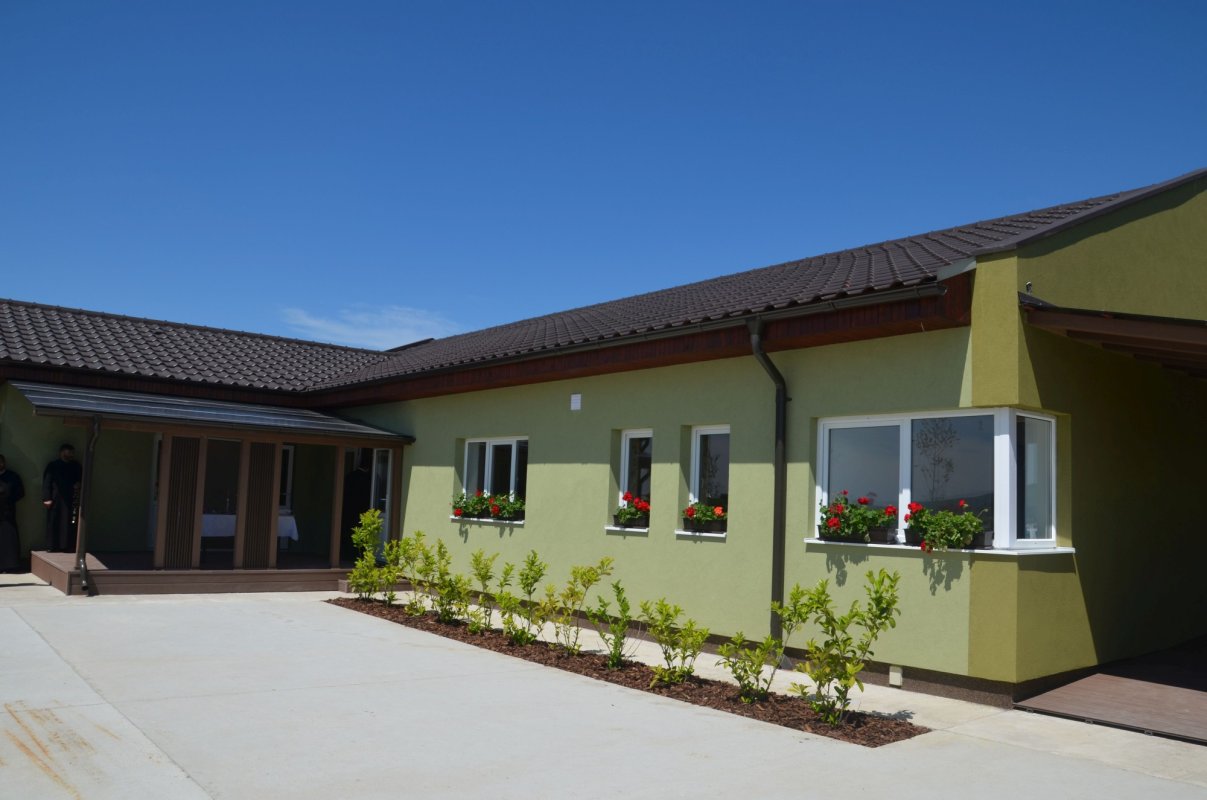 Cea de a treia casă din proiectul filantropic „Aripi de înger” a fost inaugurată și sfințită  172852