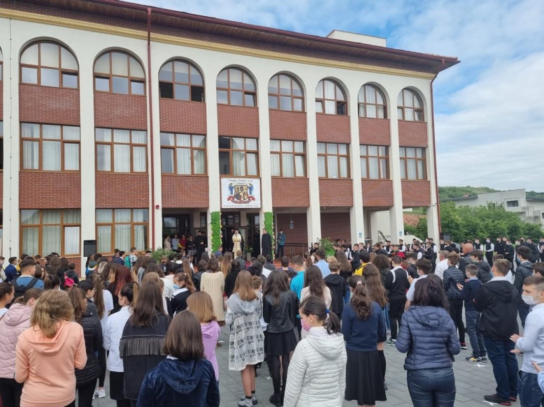 Festivitate de absolvire la Seminarul Teologic Ortodox „Sfântul Simion Ștefan” din Alba Iulia 172853