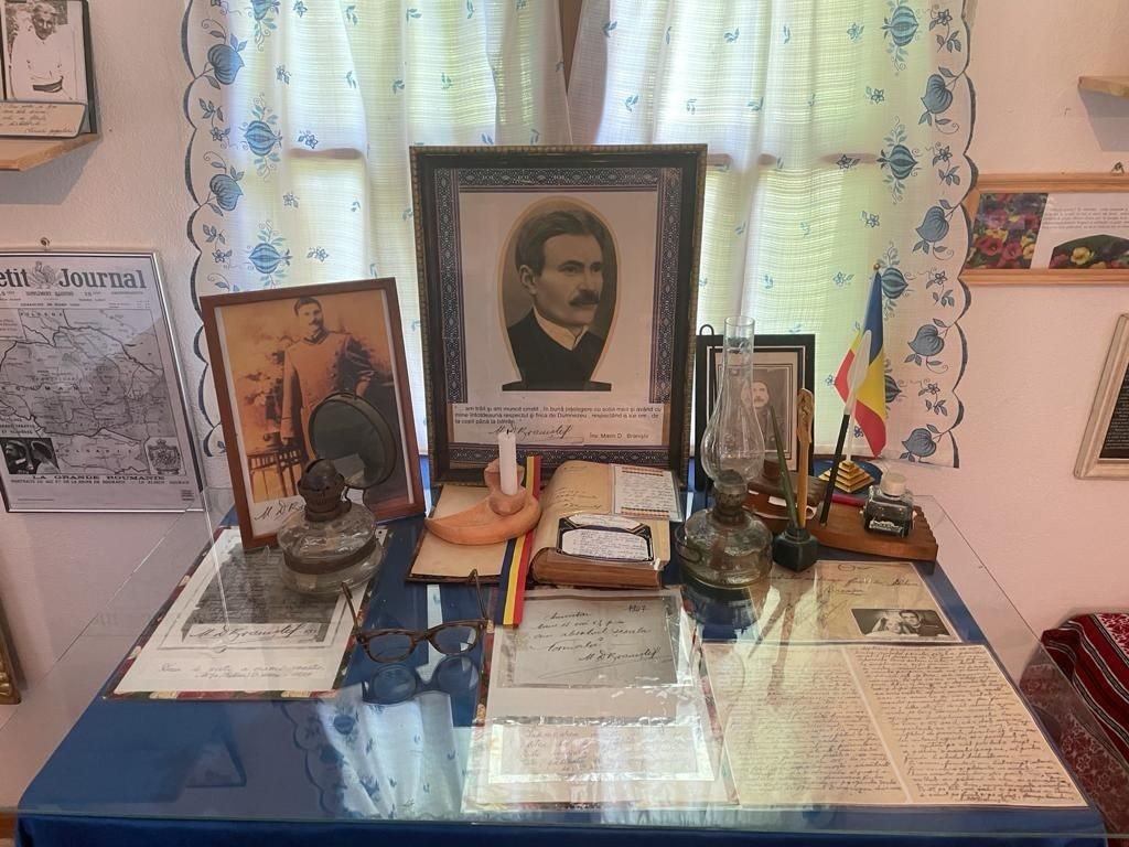 Inaugurarea Casei Memoriale „Învăţător Marin D. Branişte” din Suseni, judeţul Argeş 172812