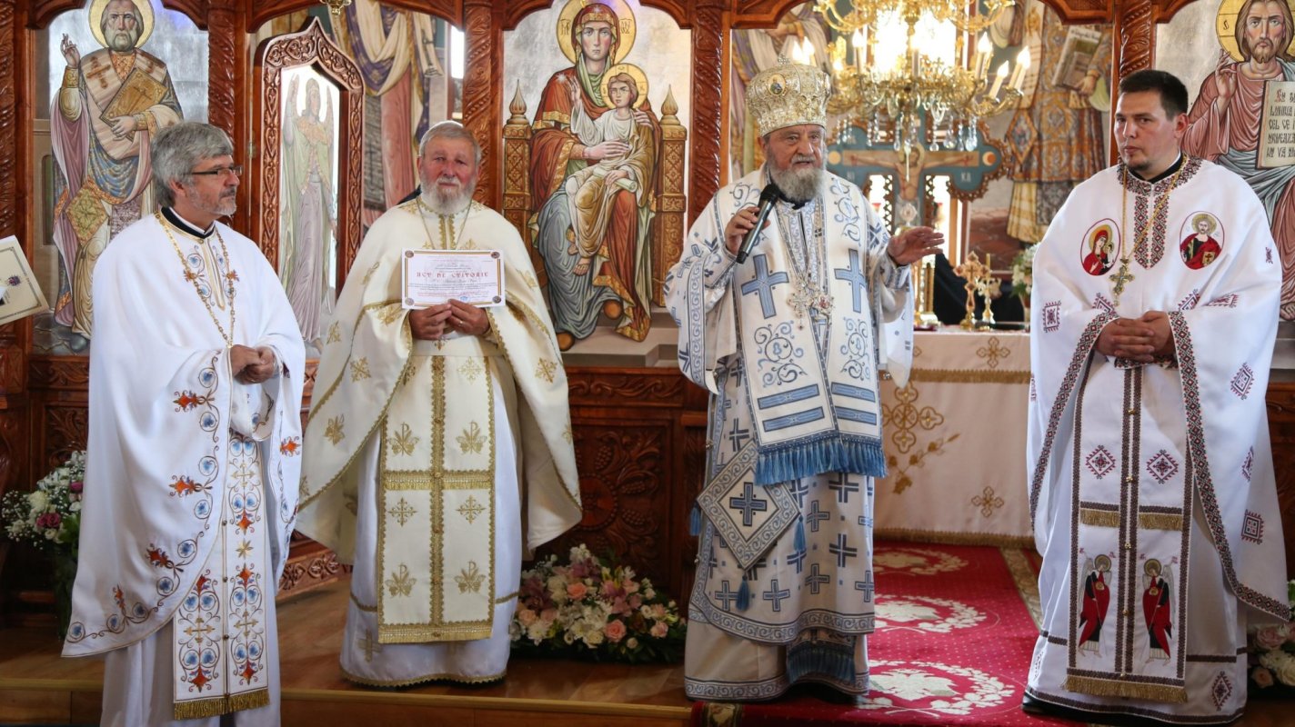 Târnosirea Bisericii „Învierea Domnului” din Dumbrăveni, Sibiu 173139