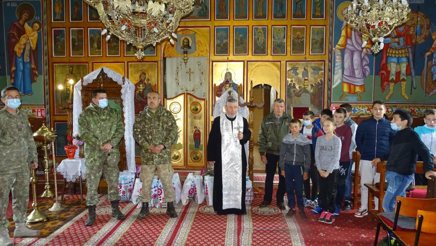 Daruri pentru copiii din Insula Mare a Brăilei 173232