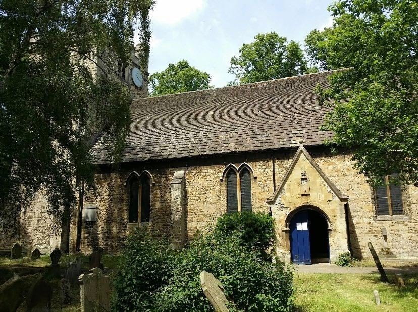 Departe de casă, dar aproape de Biserică 173266