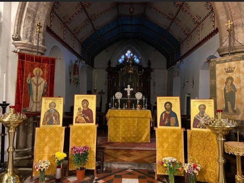 Departe de casă, dar aproape de Biserică 173267