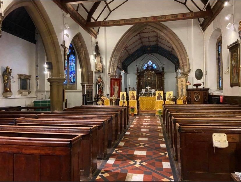 Departe de casă, dar aproape de Biserică 173269