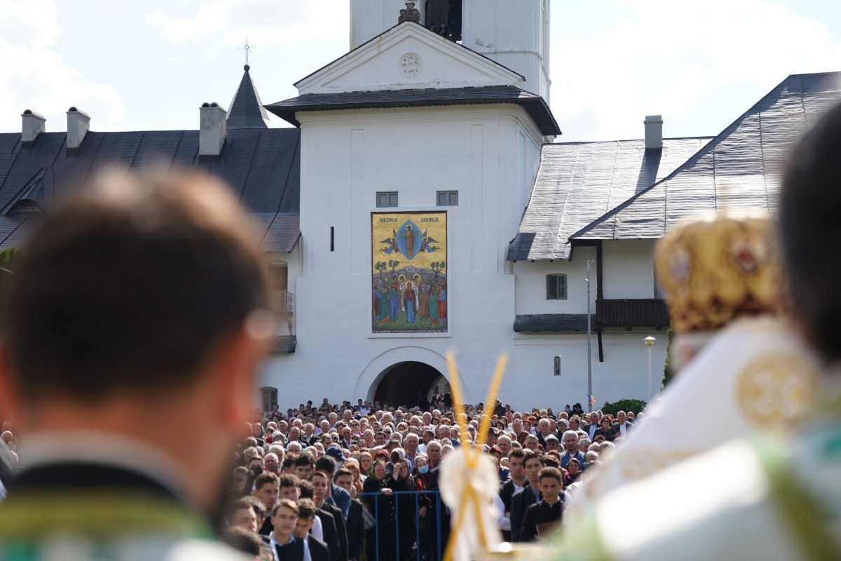 Hramul Mănăstirii Neamț 173443