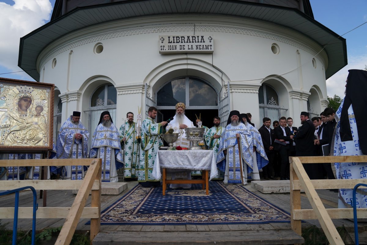 Hramul Mănăstirii Neamț 173445