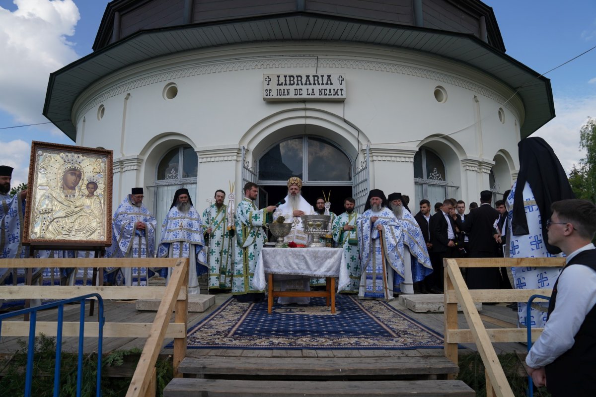 Hramul Mănăstirii Neamț 173446