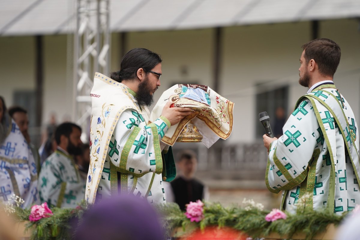 Hramul Mănăstirii Neamț 173467