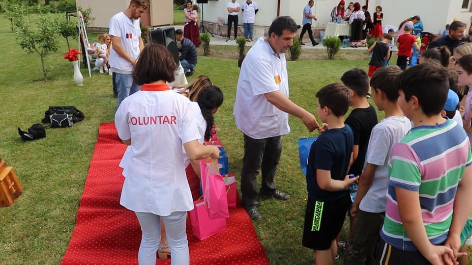 Săptămâna copilului, organizată de voluntarii Paraclisului Catedralei Naţionale 173318